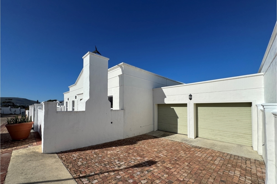To Let 3 Bedroom Property for Rent in Chanteclair Western Cape